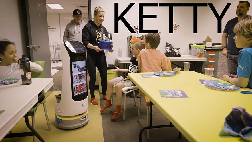 Kettybot en servicio de entretenimiento